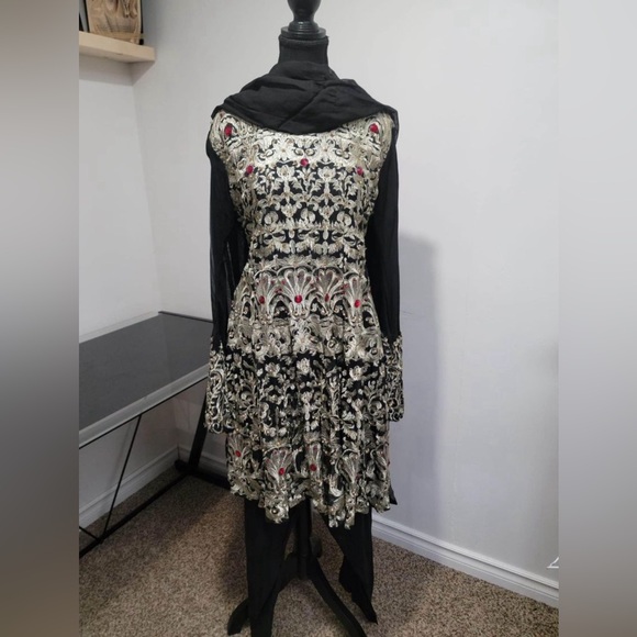Black and golden frock with trousers and dupatta - Picture 1 of 2